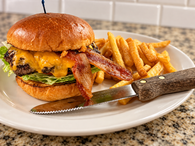 Grand Canyon Hamburger.